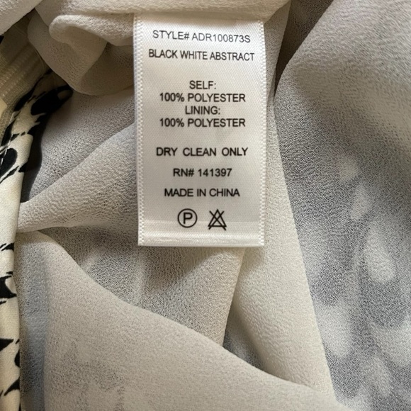 Woman's Artsy Whimsical Checkered Swirl Pleated‎ Black & White Dress - Picture 8 of 8